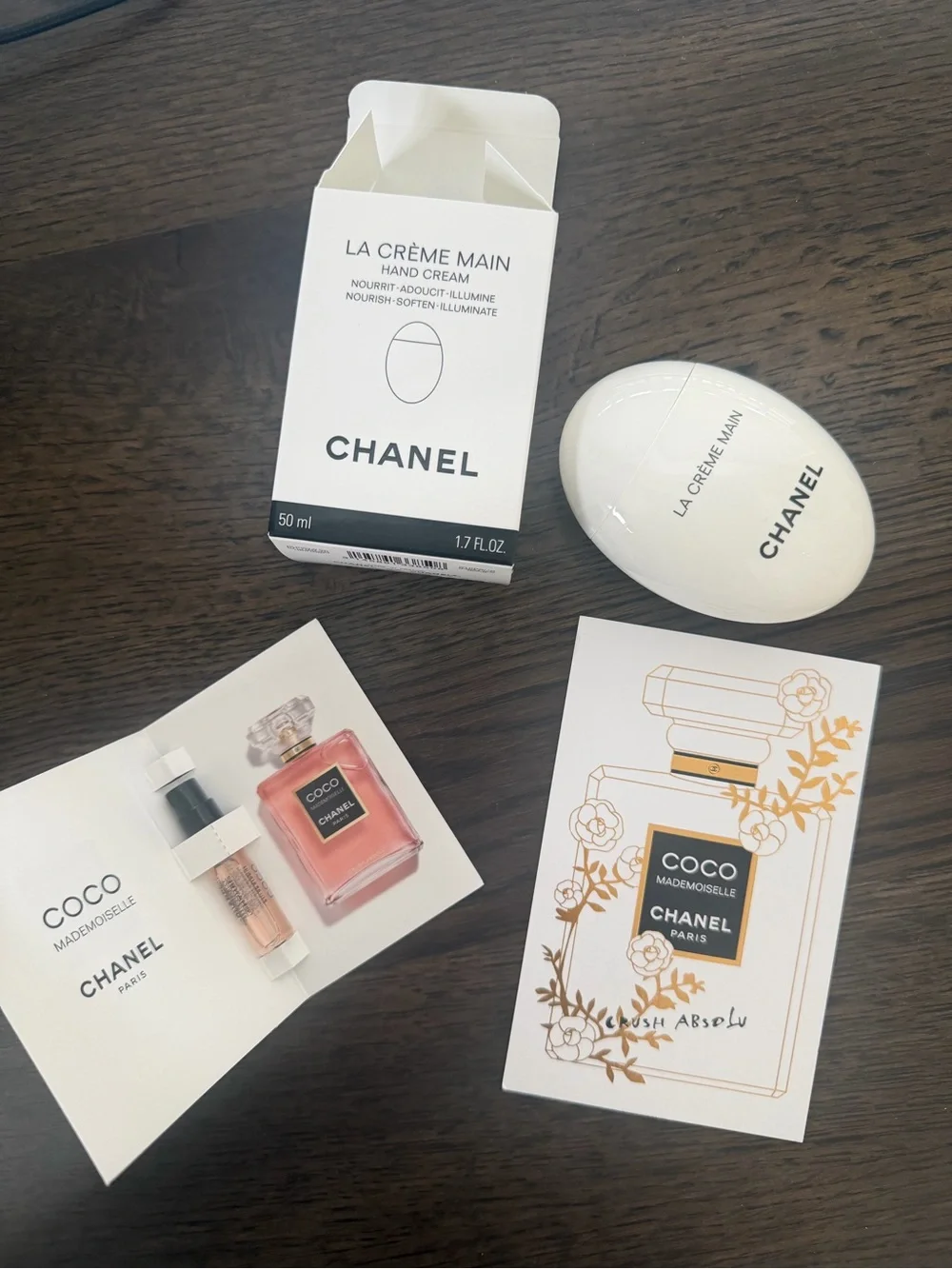 CHANEL La Crème Main Hand Cream